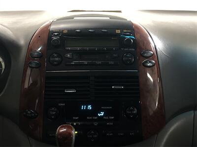 2004 Toyota Sienna XLE Limited 7 Passenger - Photo 14 - Sacramento, CA 95825