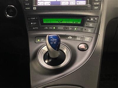 2010 Toyota Prius III   - Photo 25 - Sacramento, CA 95825