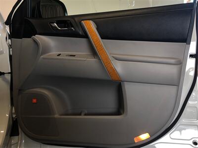 2010 Toyota Highlander Hybrid Limited - Photo 19 - Sacramento, CA 95825