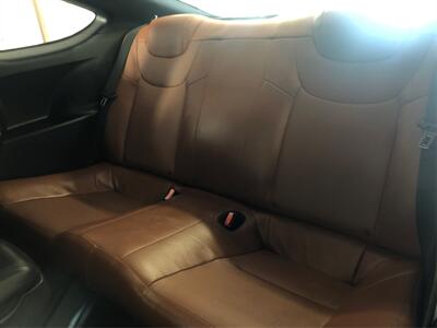 2010 Hyundai Genesis Coupe 3.8L   - Photo 10 - Sacramento, CA 95825