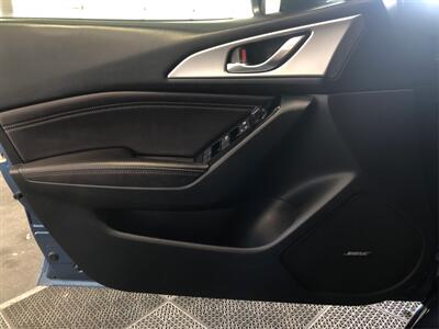 2018 Mazda Mazda3 Touring   - Photo 17 - Sacramento, CA 95825
