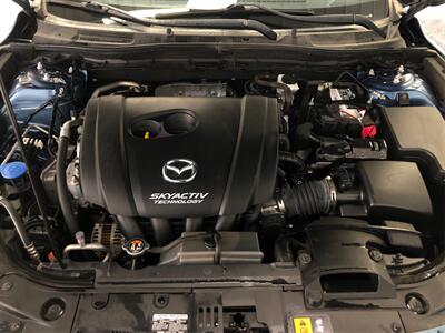 2018 Mazda Mazda3 Touring   - Photo 11 - Sacramento, CA 95825