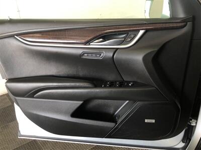 2017 Cadillac XTS Luxury   - Photo 15 - Sacramento, CA 95825