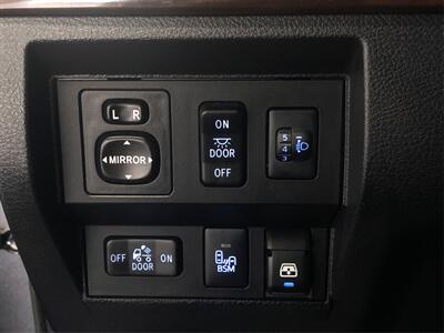 2017 Toyota Tundra Limited   - Photo 33 - Sacramento, CA 95825