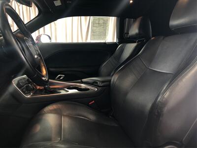 2018 Dodge Challenger SXT   - Photo 9 - Sacramento, CA 95825