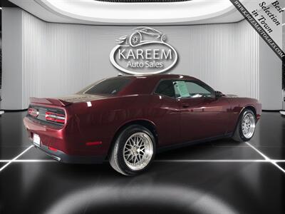 2018 Dodge Challenger SXT   - Photo 5 - Sacramento, CA 95825