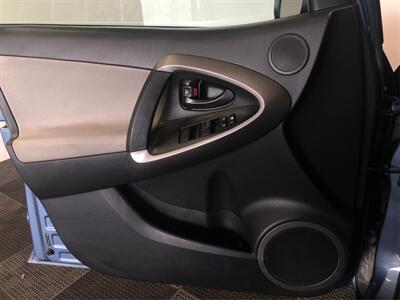 2012 Toyota RAV4   - Photo 15 - Sacramento, CA 95825