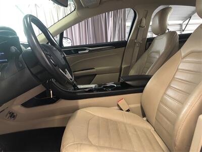 2013 Ford Fusion Hybrid SE   - Photo 9 - Sacramento, CA 95825