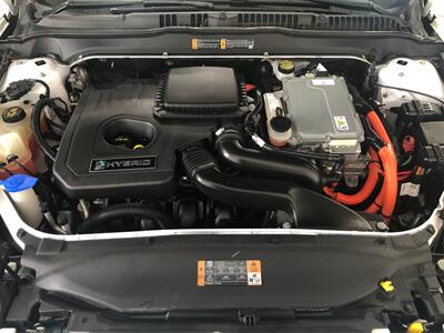 2013 Ford Fusion Hybrid SE   - Photo 11 - Sacramento, CA 95825
