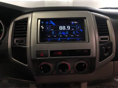 2006 Toyota Tacoma PreRunner V6   - Photo 12 - Sacramento, CA 95825