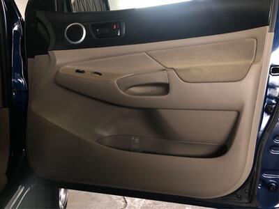 2006 Toyota Tacoma PreRunner V6 - Photo 15 - Sacramento, CA 95825