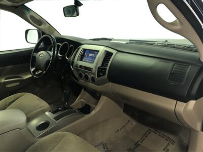 2006 Toyota Tacoma PreRunner V6 - Photo 18 - Sacramento, CA 95825