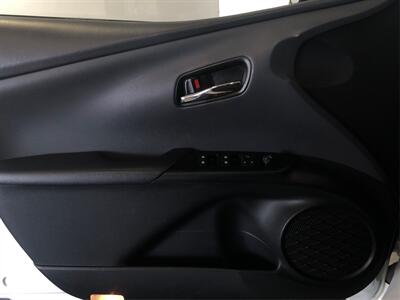 2017 Toyota Prius Prime Plus   - Photo 14 - Sacramento, CA 95825