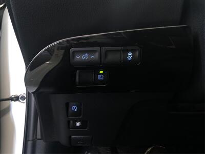 2017 Toyota Prius Prime Plus   - Photo 24 - Sacramento, CA 95825