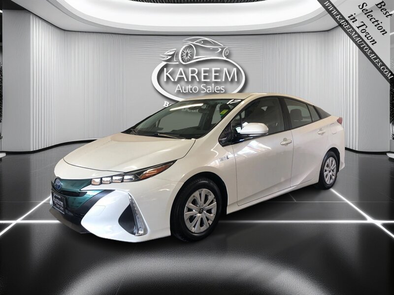 2017 Toyota Prius Prime Plus   - Photo 1 - Sacramento, CA 95825