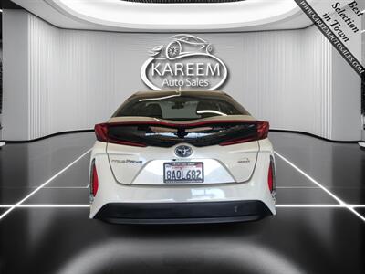 2017 Toyota Prius Prime Plus   - Photo 6 - Sacramento, CA 95825