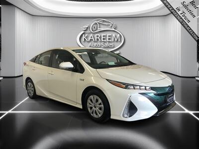 2017 Toyota Prius Prime Plus   - Photo 3 - Sacramento, CA 95825