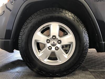 2011 Jeep Grand Cherokee Laredo   - Photo 16 - Sacramento, CA 95825