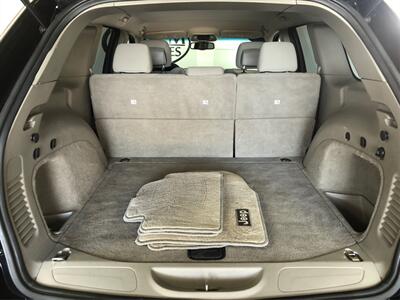 2011 Jeep Grand Cherokee Laredo   - Photo 11 - Sacramento, CA 95825