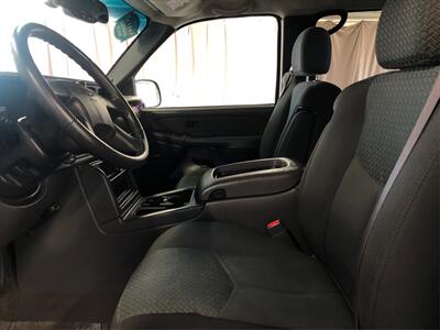 2003 Chevrolet Avalanche 1500   - Photo 9 - Sacramento, CA 95825