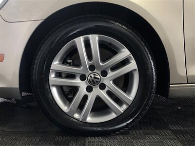 2013 Volkswagen Jetta SportWagen TDI   - Photo 18 - Sacramento, CA 95825
