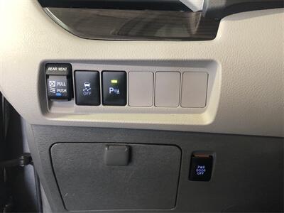 2018 Toyota Sienna XLE 8-Passenger   - Photo 28 - Sacramento, CA 95825