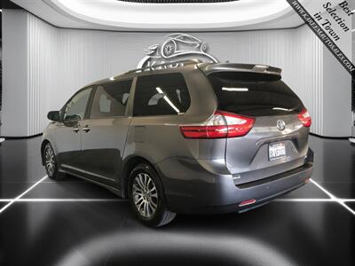 2018 Toyota Sienna XLE 8-Passenger   - Photo 7 - Sacramento, CA 95825