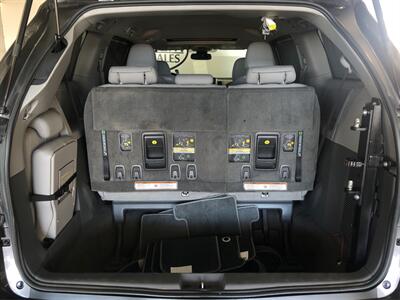 2018 Toyota Sienna XLE 8-Passenger   - Photo 13 - Sacramento, CA 95825