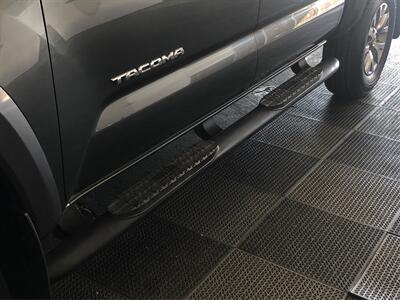 2018 Toyota Tacoma SR5 V6   - Photo 20 - Sacramento, CA 95825