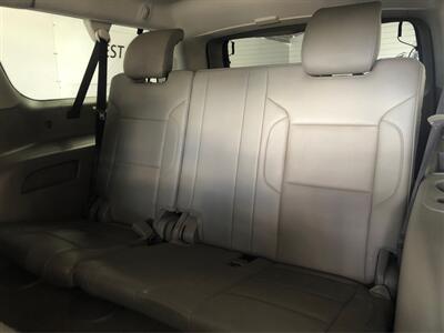 2019 GMC Yukon XL SLT   - Photo 30 - Sacramento, CA 95825