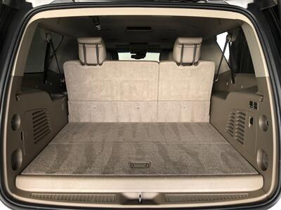 2019 GMC Yukon XL SLT   - Photo 13 - Sacramento, CA 95825