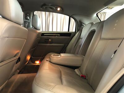 2009 Lincoln Town Car Signature Limited - Photo 10 - Sacramento, CA 95825