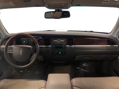 2009 Lincoln Town Car Signature Limited - Photo 22 - Sacramento, CA 95825