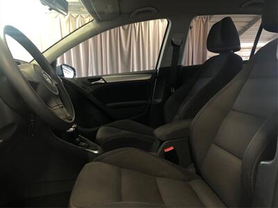 2011 Volkswagen Golf 2.5L   - Photo 9 - Sacramento, CA 95825