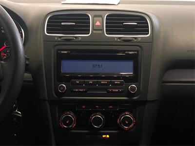 2011 Volkswagen Golf 2.5L   - Photo 13 - Sacramento, CA 95825