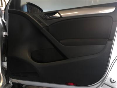 2011 Volkswagen Golf 2.5L   - Photo 17 - Sacramento, CA 95825