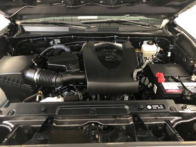 2017 Toyota Tacoma TRD Off-Road   - Photo 11 - Sacramento, CA 95825