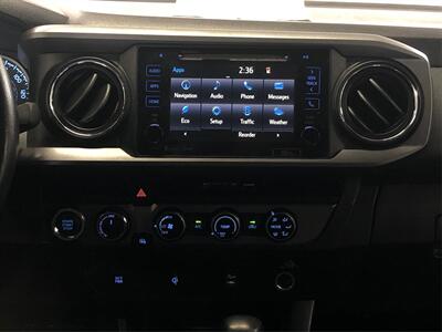 2017 Toyota Tacoma TRD Off-Road   - Photo 13 - Sacramento, CA 95825