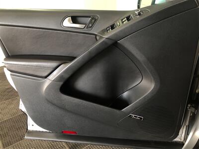 2014 Volkswagen Tiguan SEL   - Photo 16 - Sacramento, CA 95825