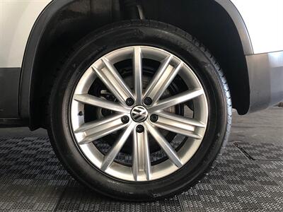2014 Volkswagen Tiguan SEL   - Photo 18 - Sacramento, CA 95825