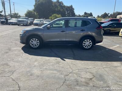 2020 Nissan Rogue S   - Photo 4 - Visalia, CA 93292