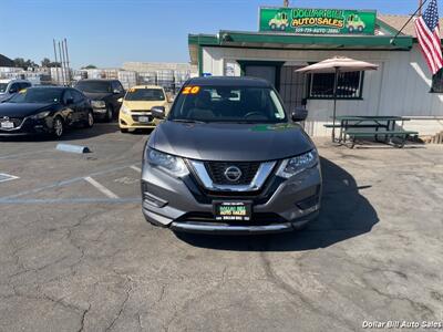 2020 Nissan Rogue S   - Photo 2 - Visalia, CA 93292