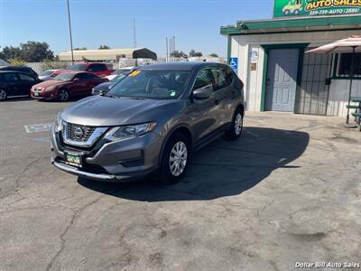 2020 Nissan Rogue S   - Photo 3 - Visalia, CA 93292