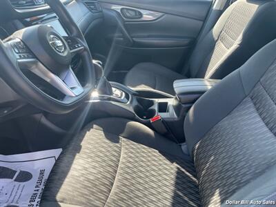 2020 Nissan Rogue S   - Photo 9 - Visalia, CA 93292