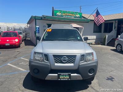 2015 Nissan Xterra X   - Photo 2 - Visalia, CA 93292