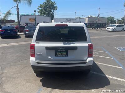 2014 Jeep Patriot Sport   - Photo 6 - Visalia, CA 93292