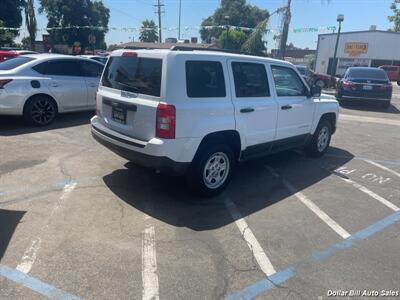 2014 Jeep Patriot Sport   - Photo 7 - Visalia, CA 93292