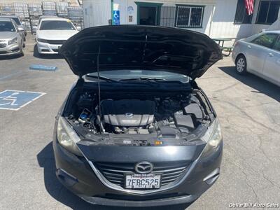 2014 Mazda Mazda3 i Touring   - Photo 9 - Visalia, CA 93292