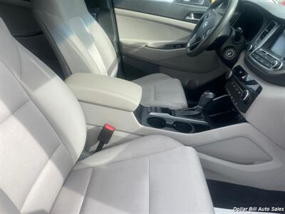 2018 Hyundai TUCSON SEL   - Photo 14 - Visalia, CA 93292