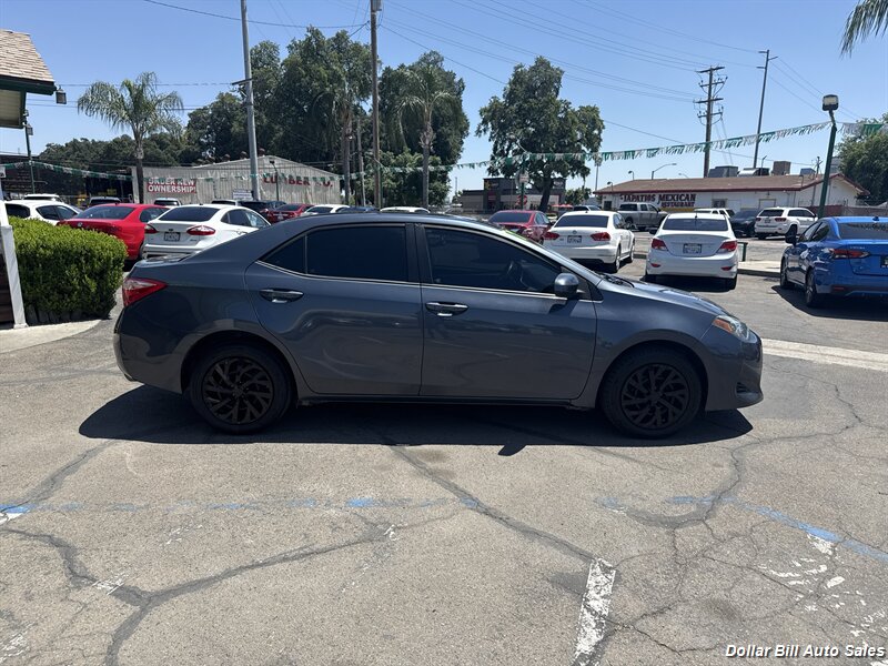 2017 Toyota Corolla LE - Photo 3 - Visalia, CA 93292
